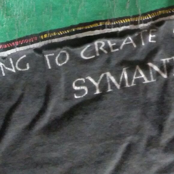Vintage Symantec Great Software Graphic T-Shirt - Picture 6 of 12